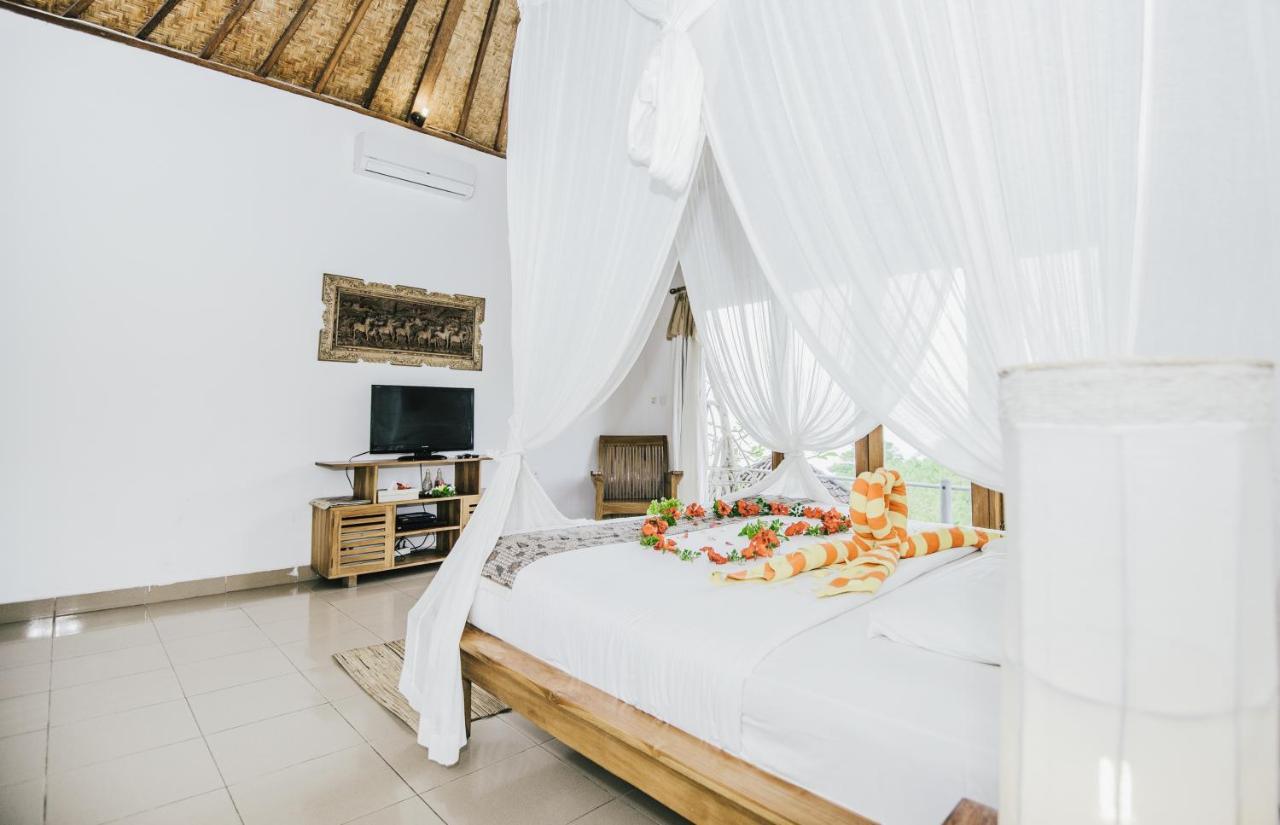 Lembongan Cliff Villas Exterior photo