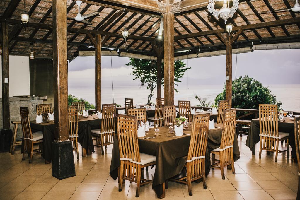 Lembongan Cliff Villas Exterior photo