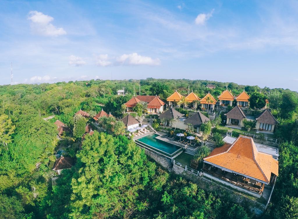 Lembongan Cliff Villas Exterior photo