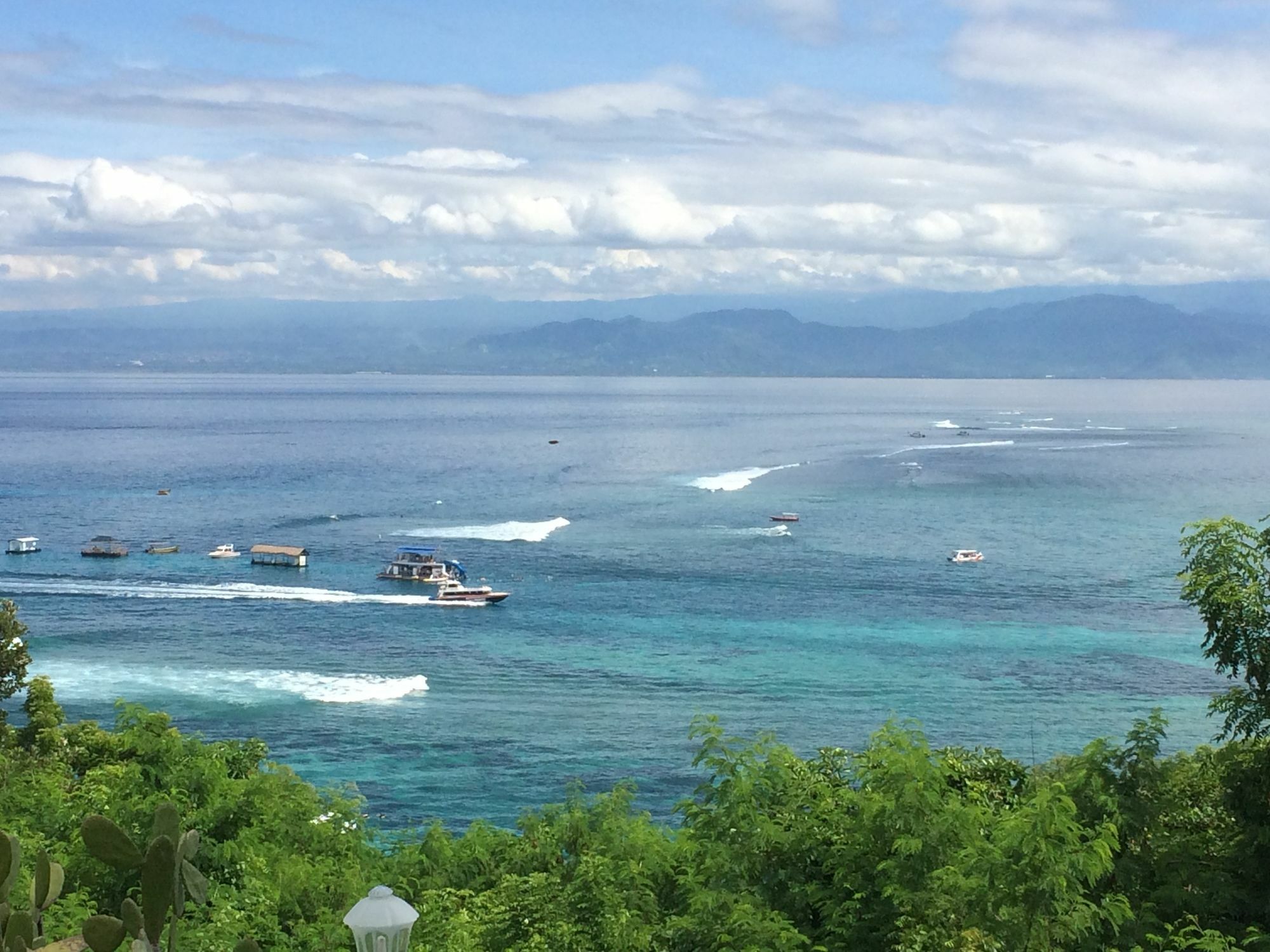 Lembongan Cliff Villas Exterior photo